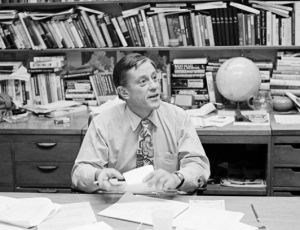 8.7 HBO's The Newspaperman, on the Life of Ben Bradlee, Is the Antidote to "Fake News"